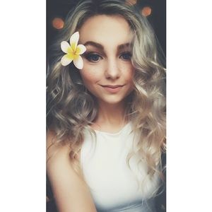 Meet your Posher, Abby